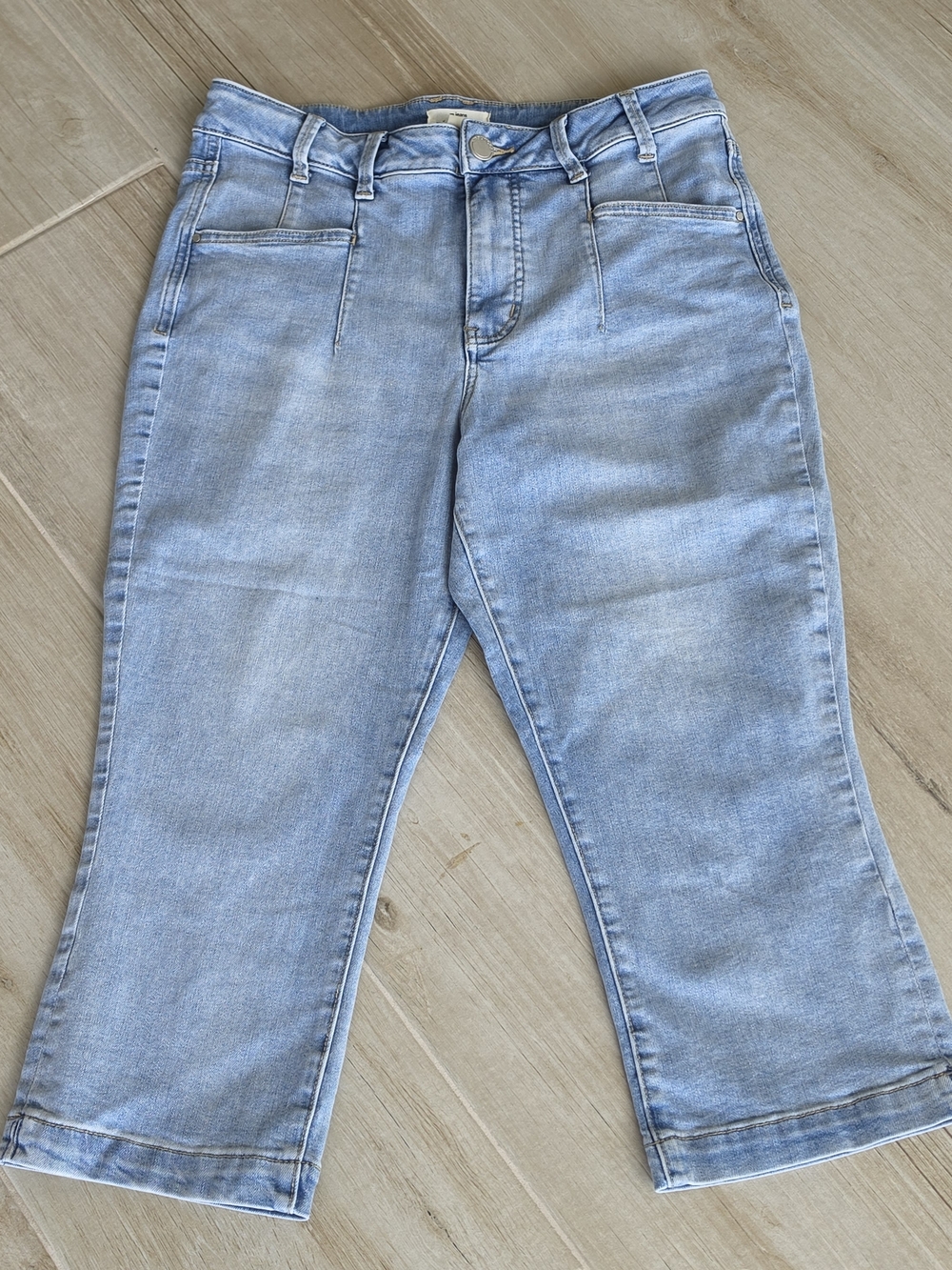 Everflex High Rise Light Wash Denim Capri Crop Jeans by m jeans Size 12